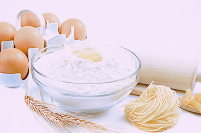 在烘焙原料店中選購(gòu)產(chǎn)品需要注意什么？